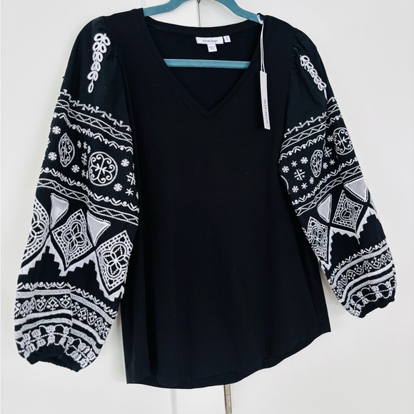 NWT Chico's embroidered sleeve top size XS (0) - Picture 3 of 4